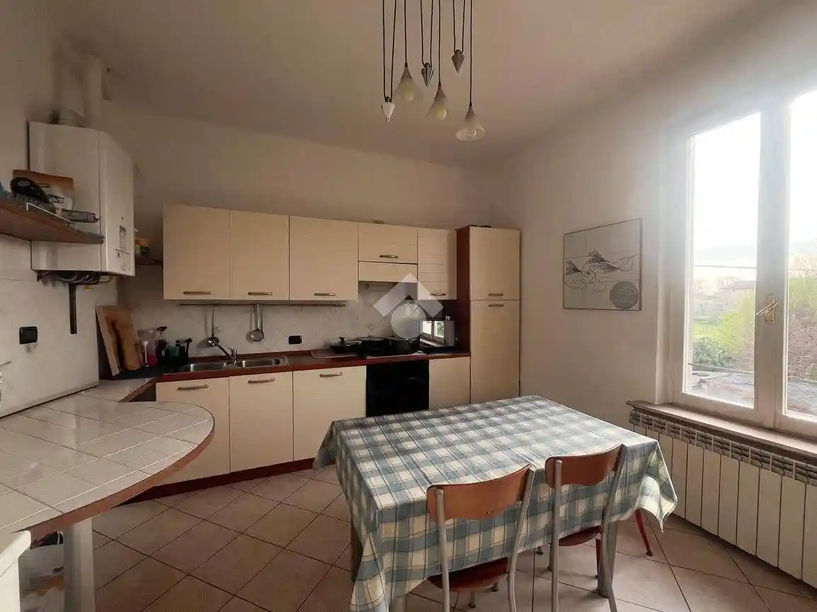 Appartamento in vendita a Piacenza