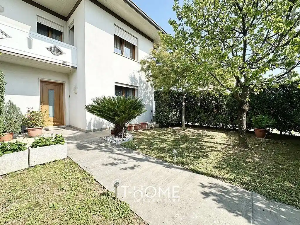 Villa in vendita a Romano d'Ezzelino