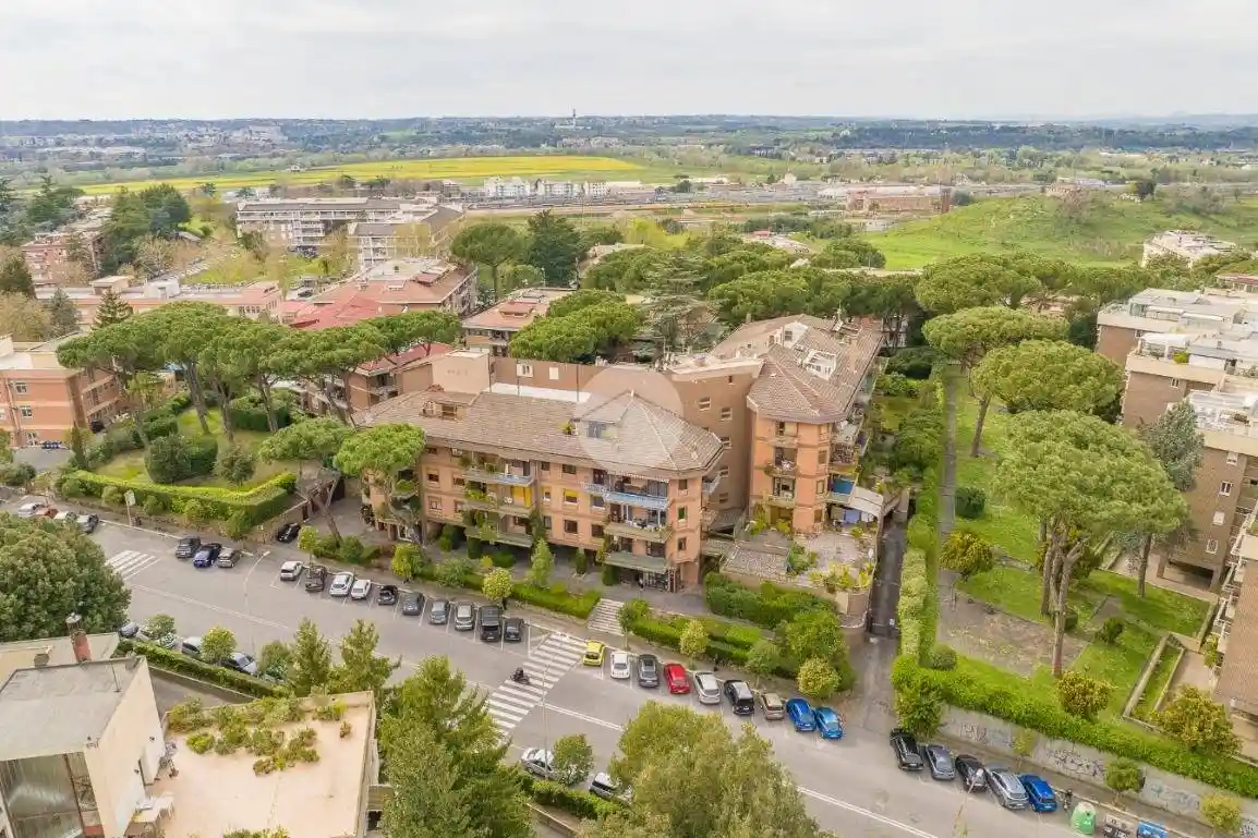 Appartamento in vendita a Roma