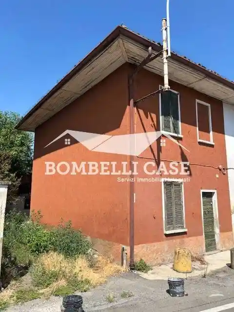 Casa indipendente in vendita a Zelo Buon Persico