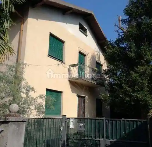 Appartamento in vendita a Lesa