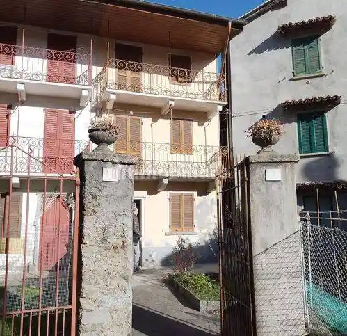 Villa in vendita a Lesa