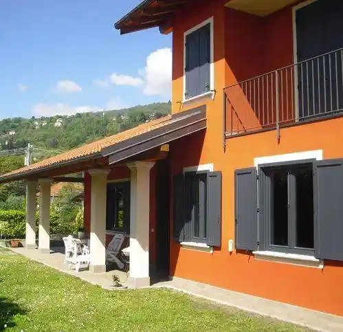 Villa in vendita a Lesa