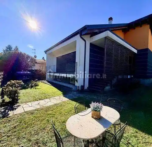 Villa in vendita a Lesa