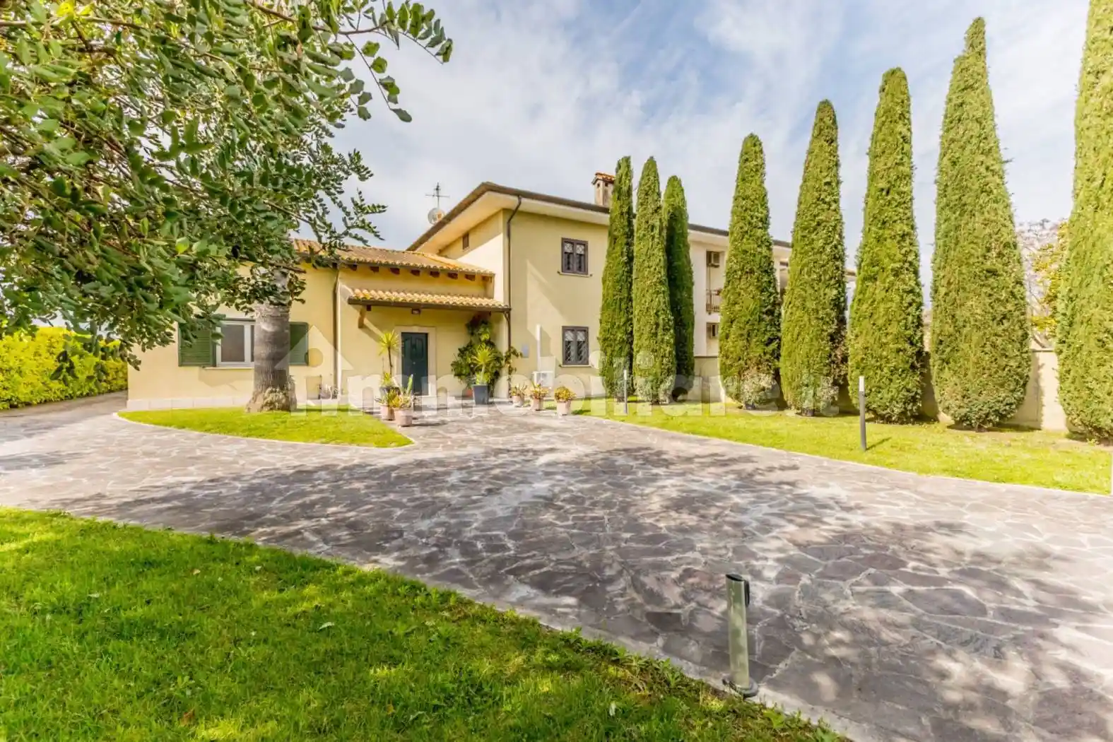 Villa in vendita a Latina