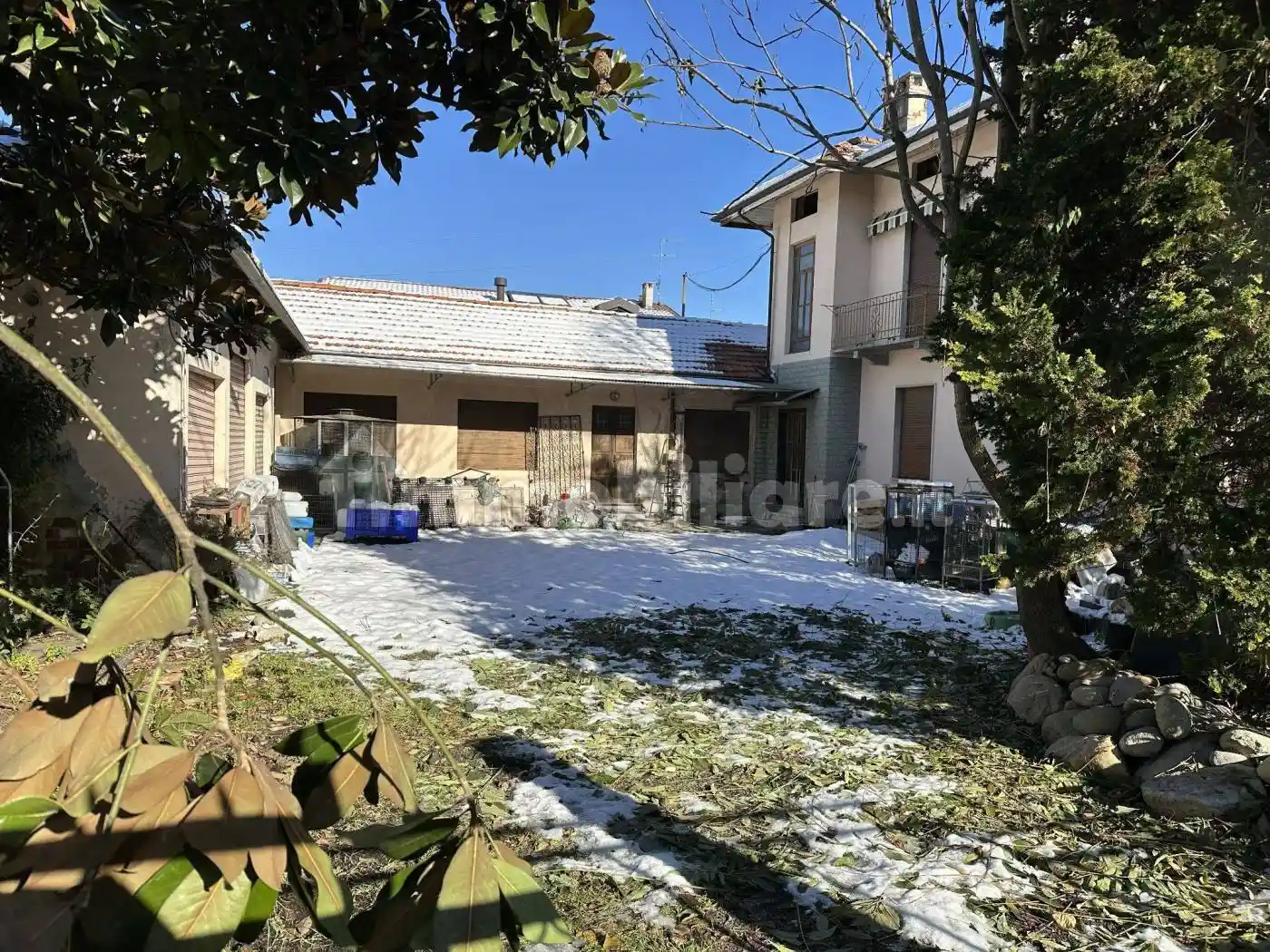 Palazzo - Edificio in vendita a Biella