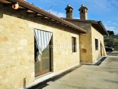 Villa in vendita a Gualdo Cattaneo