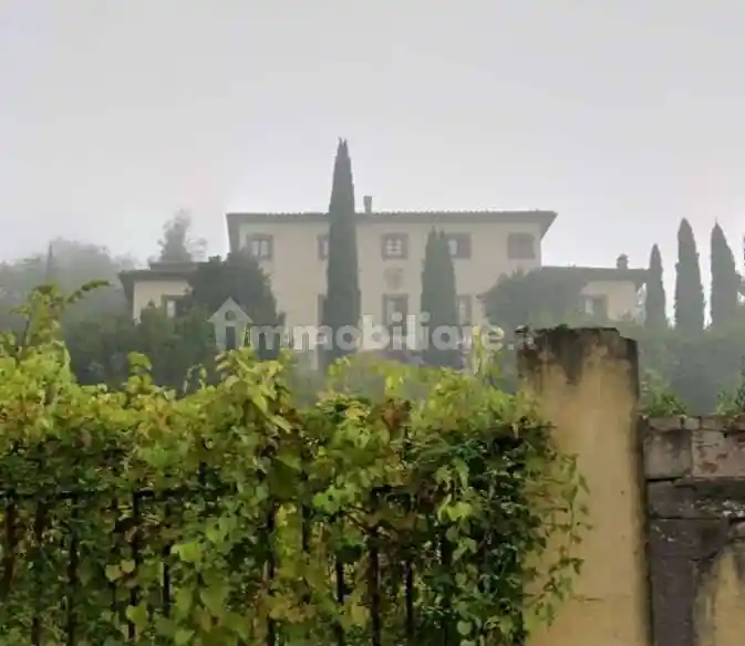 Villa in vendita a Castelfiorentino