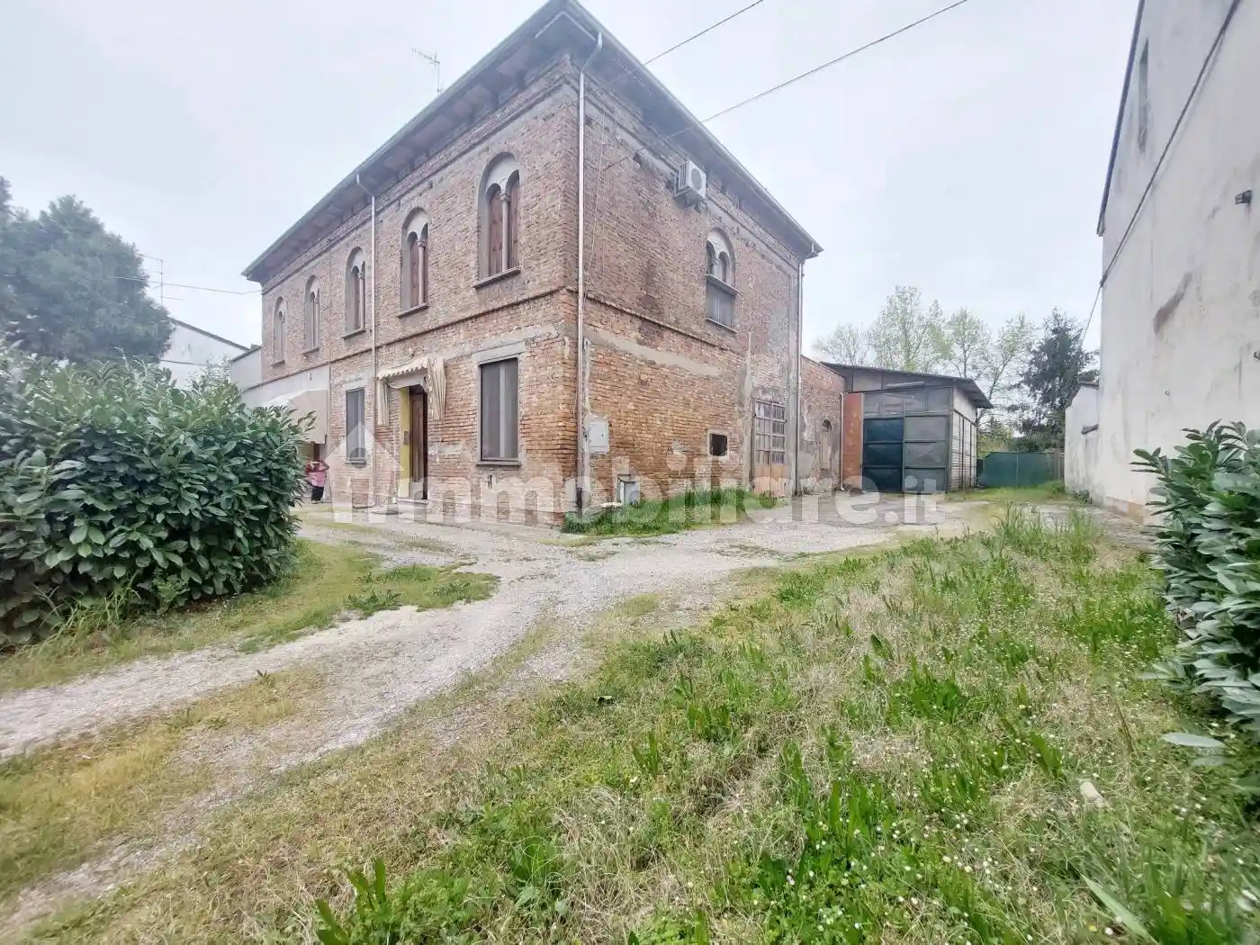Casa indipendente in vendita a Gualtieri