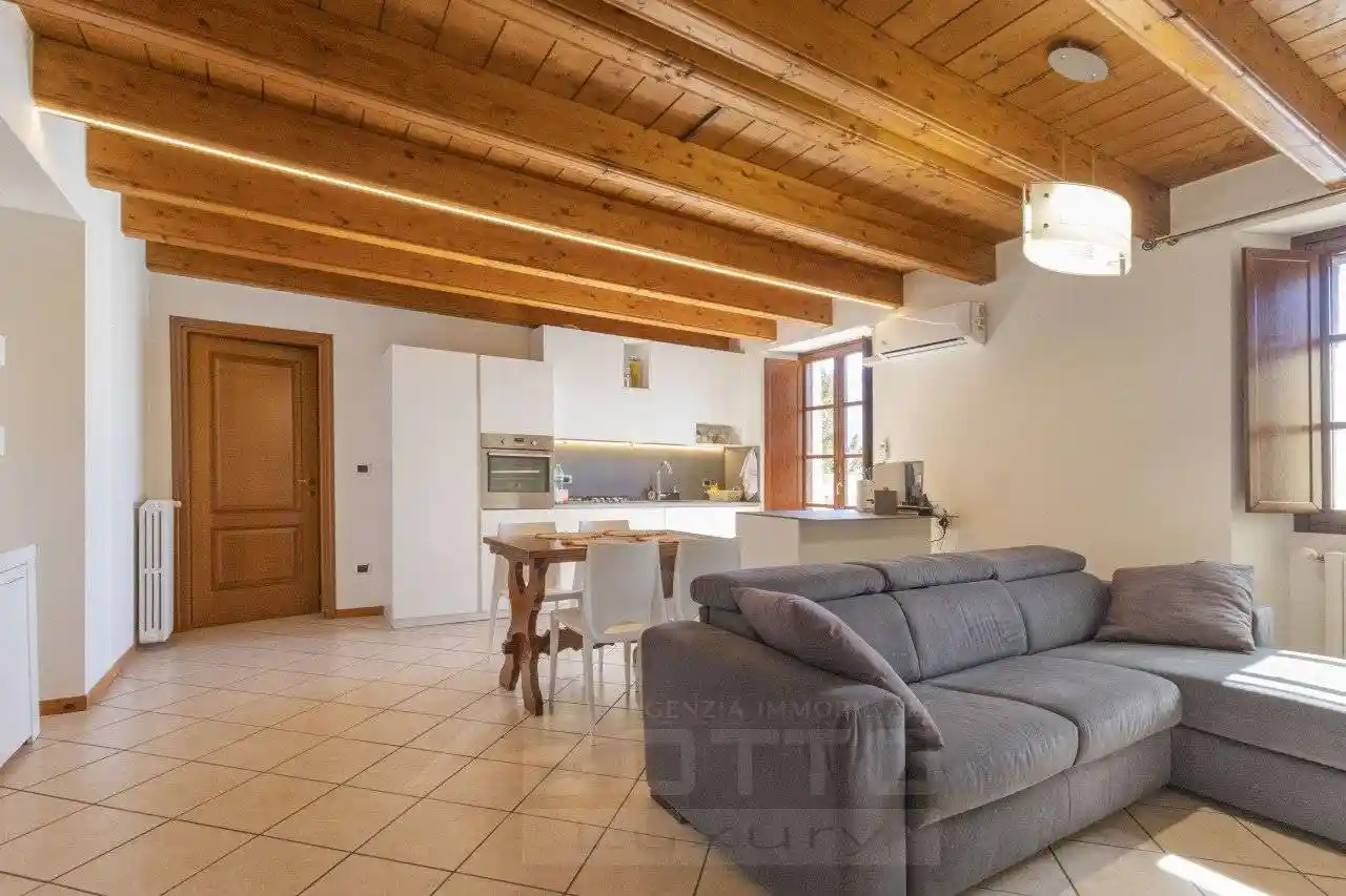 Appartamento in vendita a Cannobio