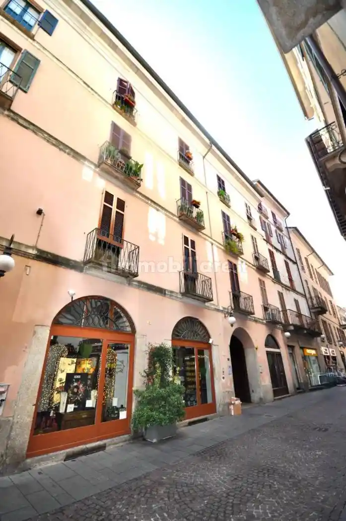 Appartamento in affitto a Novara