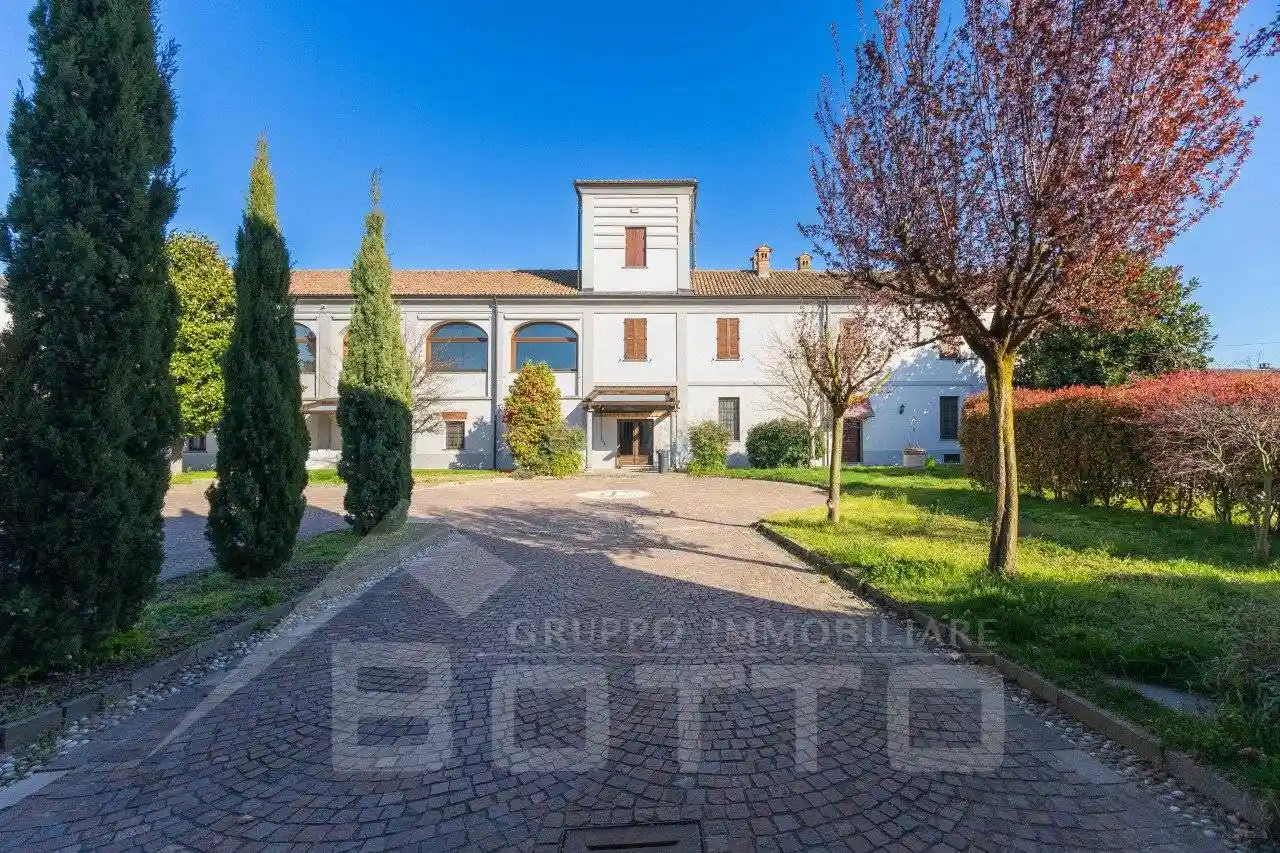 Villa in vendita a Pezzana