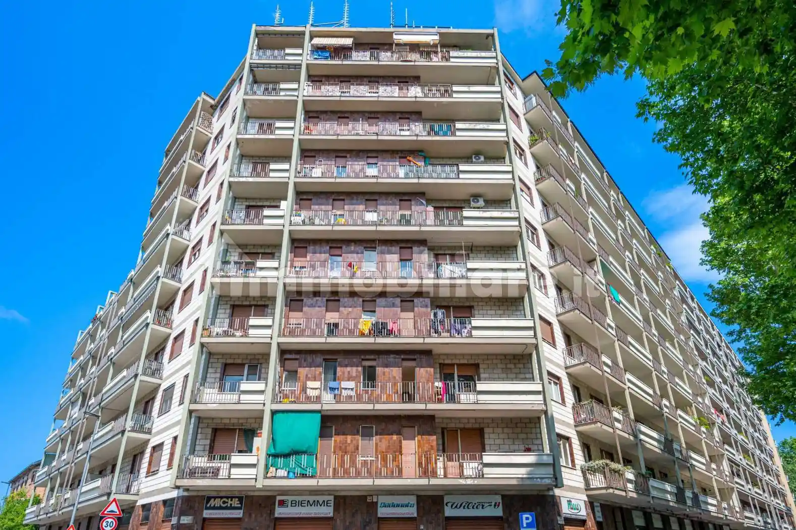 Palazzo - Edificio in vendita a Torino