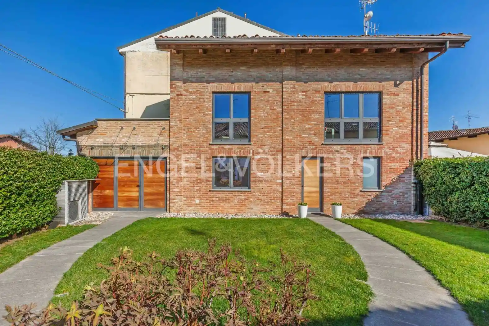 Villa in vendita a Bra