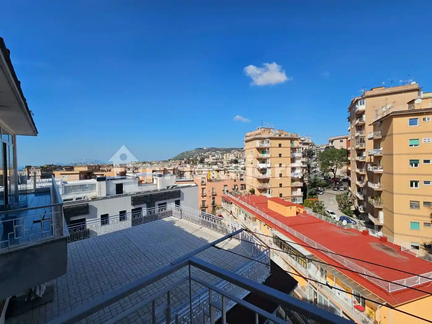 Appartamento in affitto a Napoli