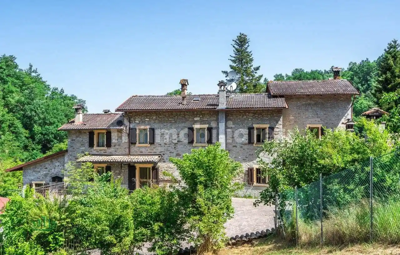 Villa in vendita a Pianoro