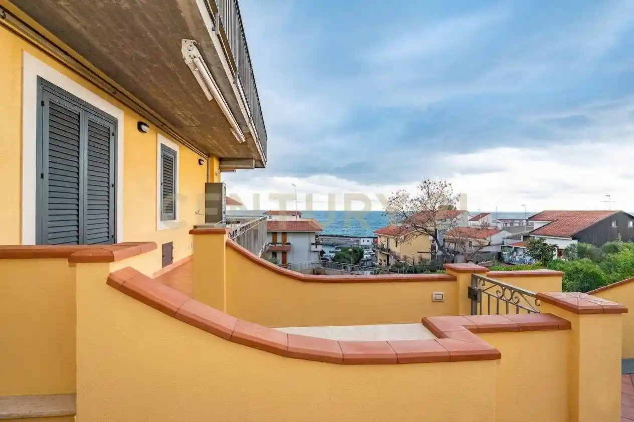 Appartamento in vendita a Acireale