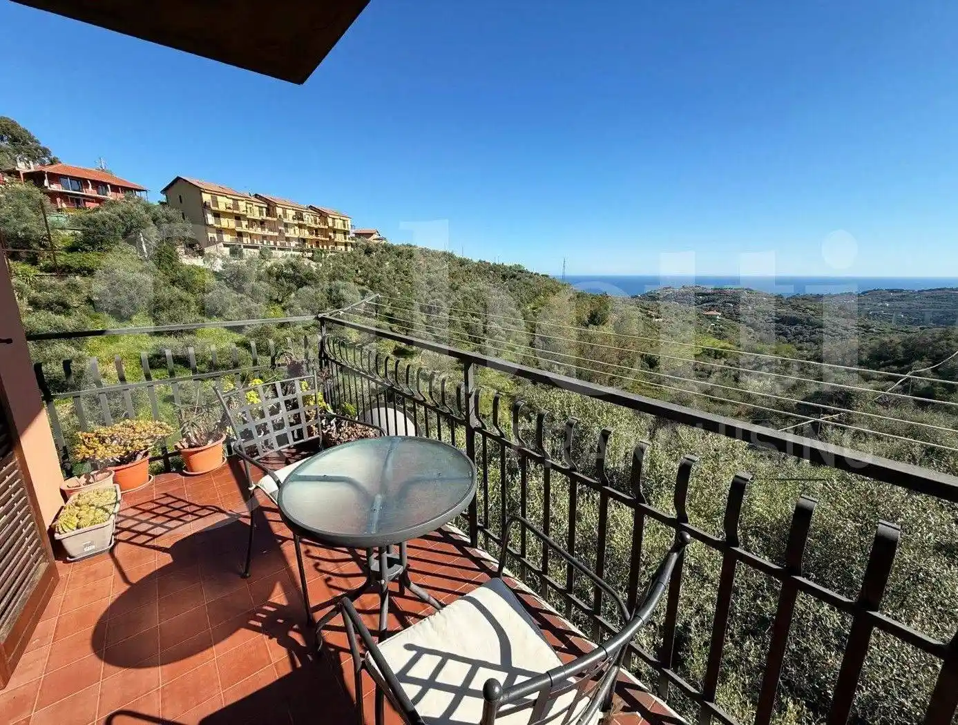 Appartamento in vendita a Civezza