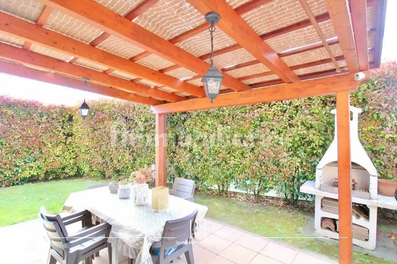 Villetta a schiera - foto 2