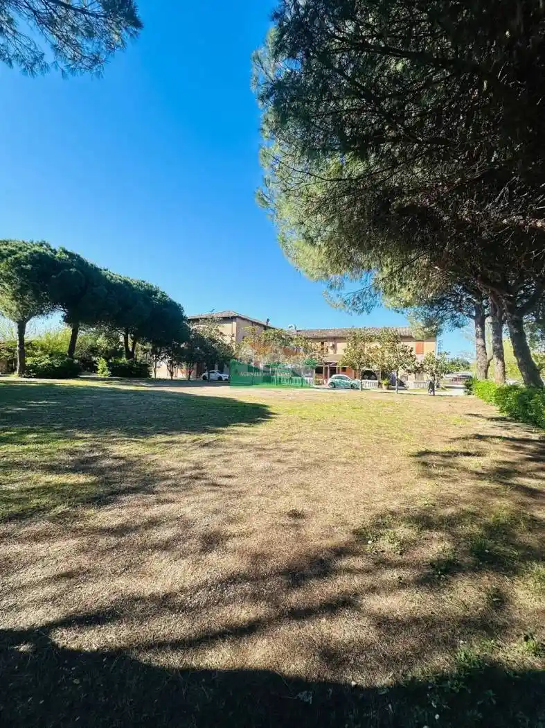 Palazzo - Edificio in vendita a Ravenna