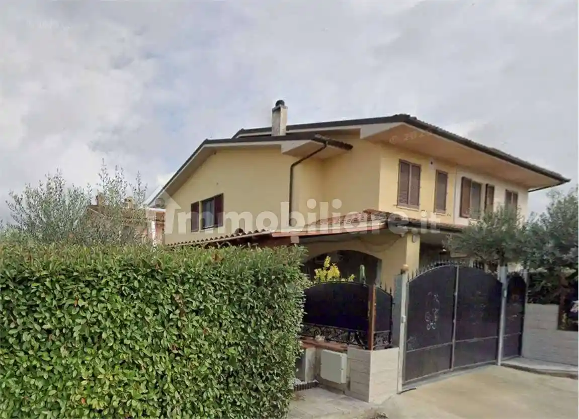Casa indipendente in vendita a Monsummano Terme