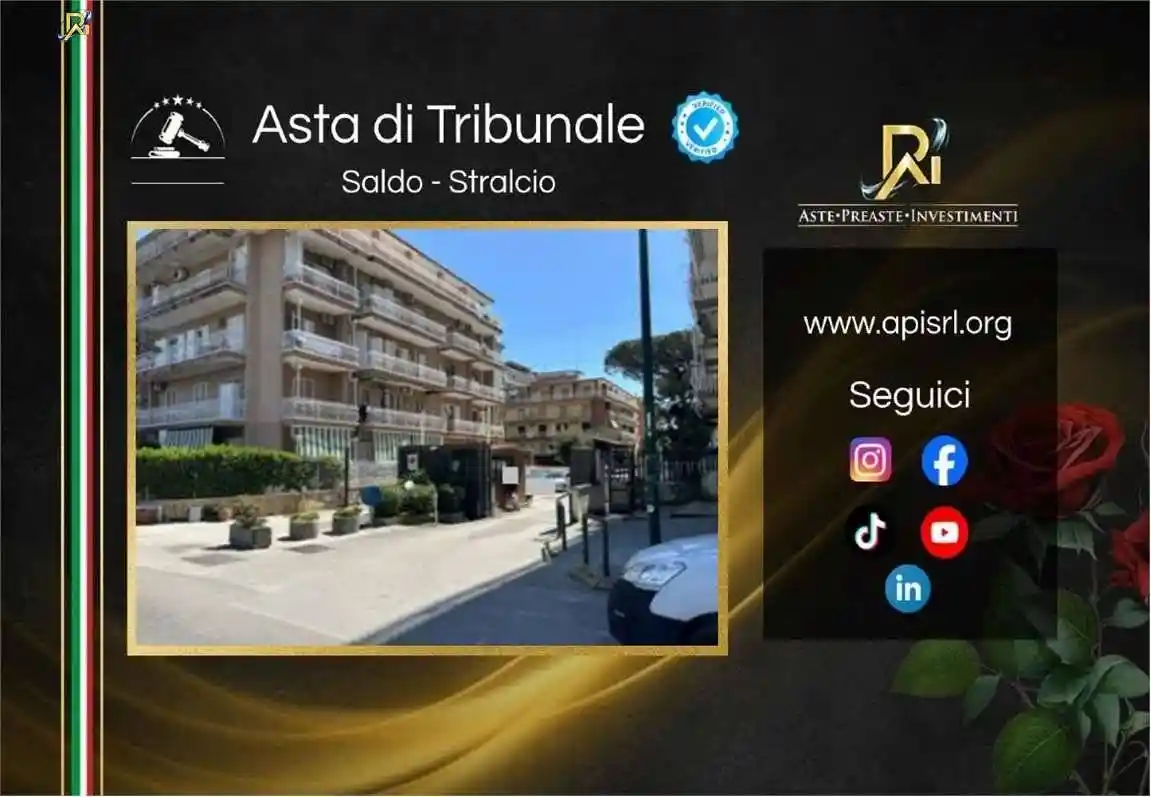 Appartamento in vendita a Napoli