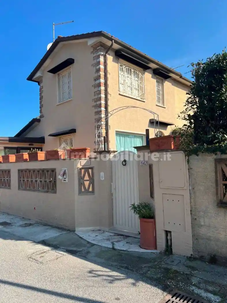 Villa in vendita a Forte dei Marmi