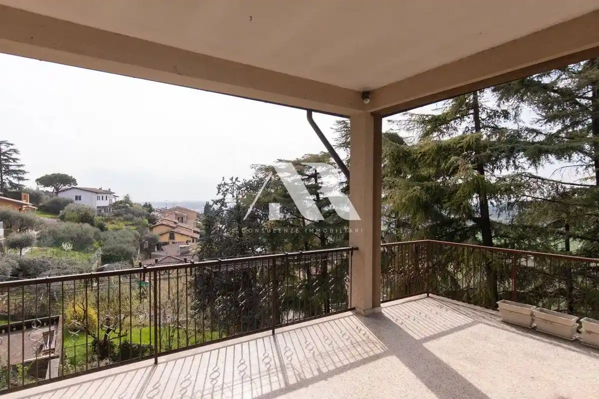 Appartamento in vendita a Lavagno