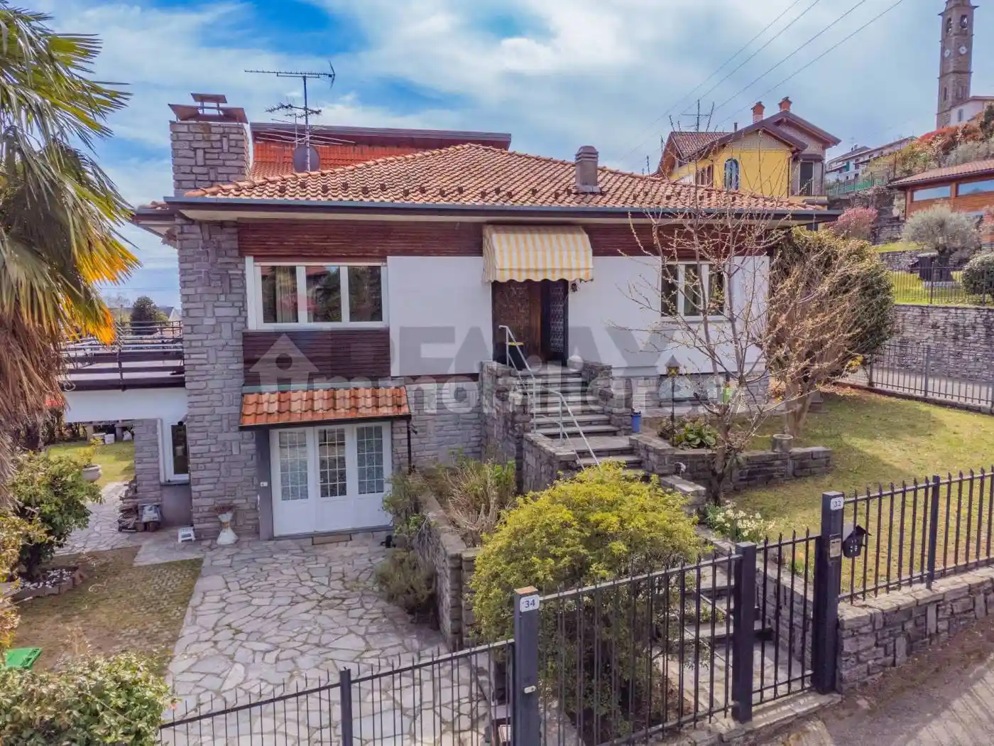 Villa in vendita a Massino Visconti