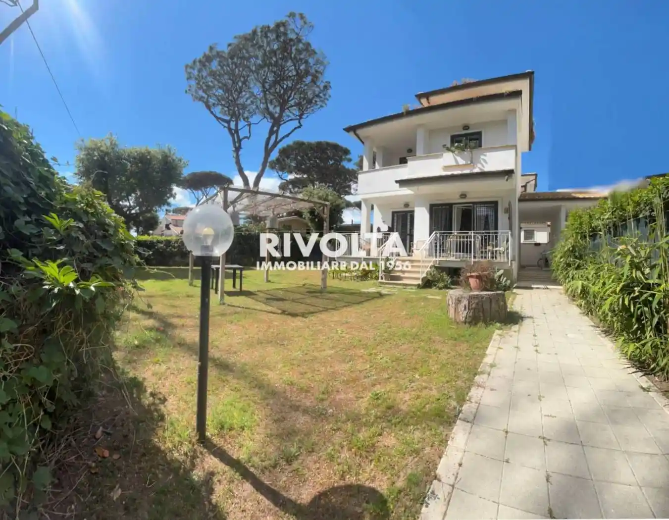 Villa in vendita a Fiumicino