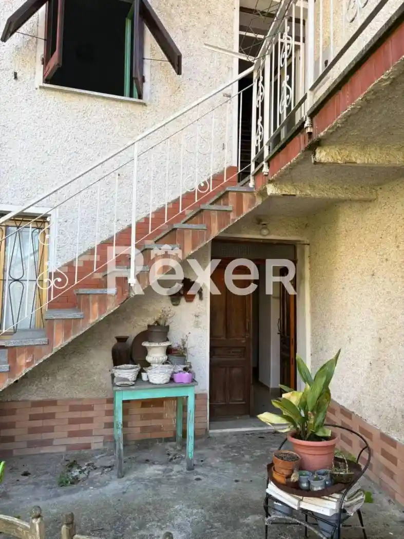 Casa indipendente in vendita a Mioglia