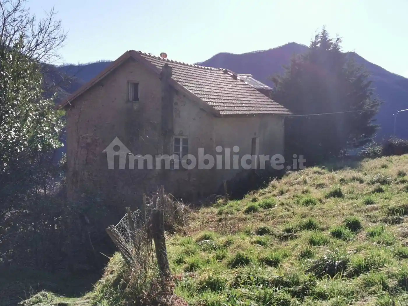 Rustico - Casale in vendita a Montoggio