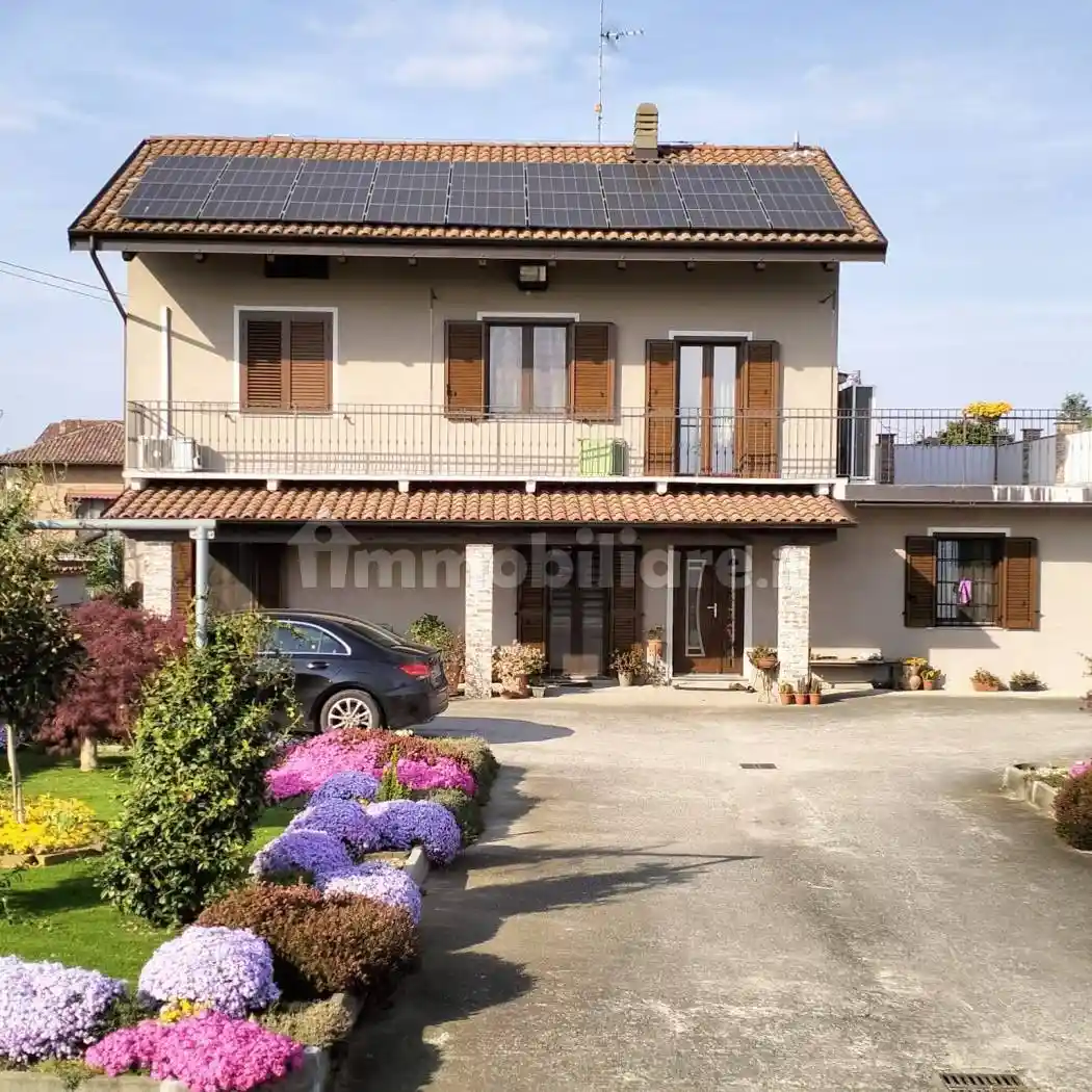 Villa in vendita a Livorno Ferraris