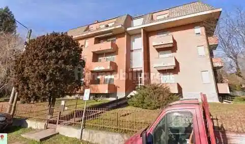 Appartamento in vendita a Rovello Porro