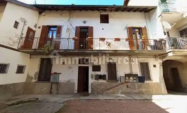 Appartamento in vendita a Valganna