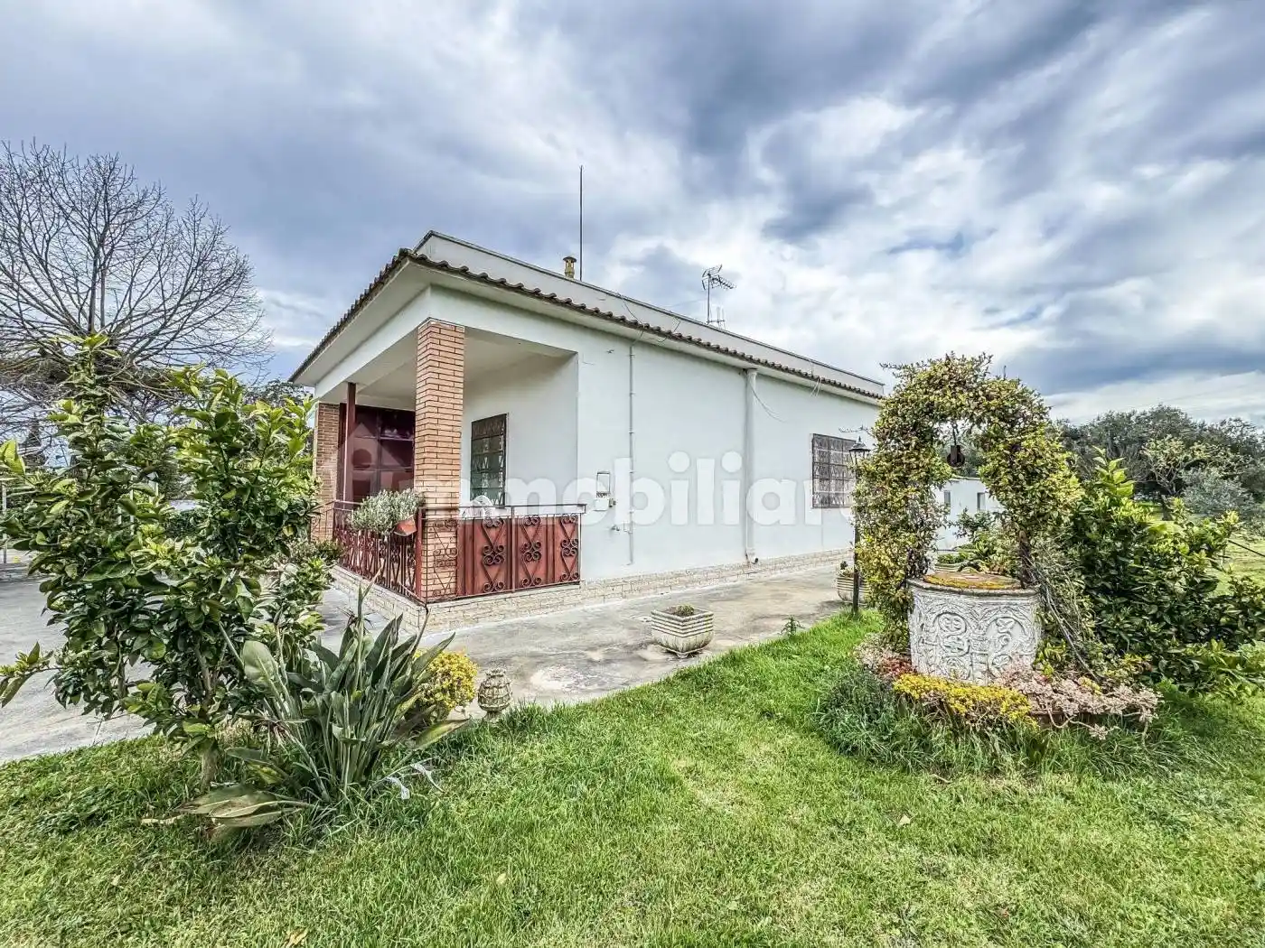 Villa in vendita a Aprilia