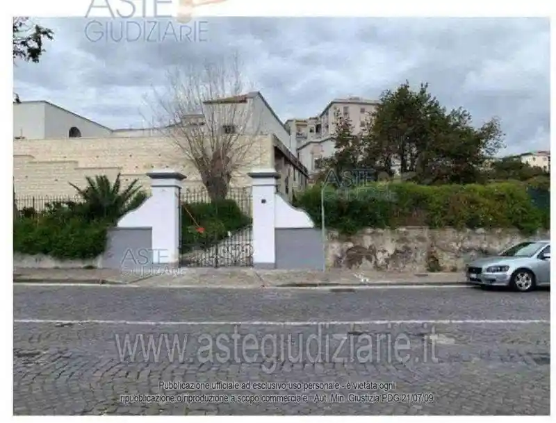 Appartamento in vendita a Napoli