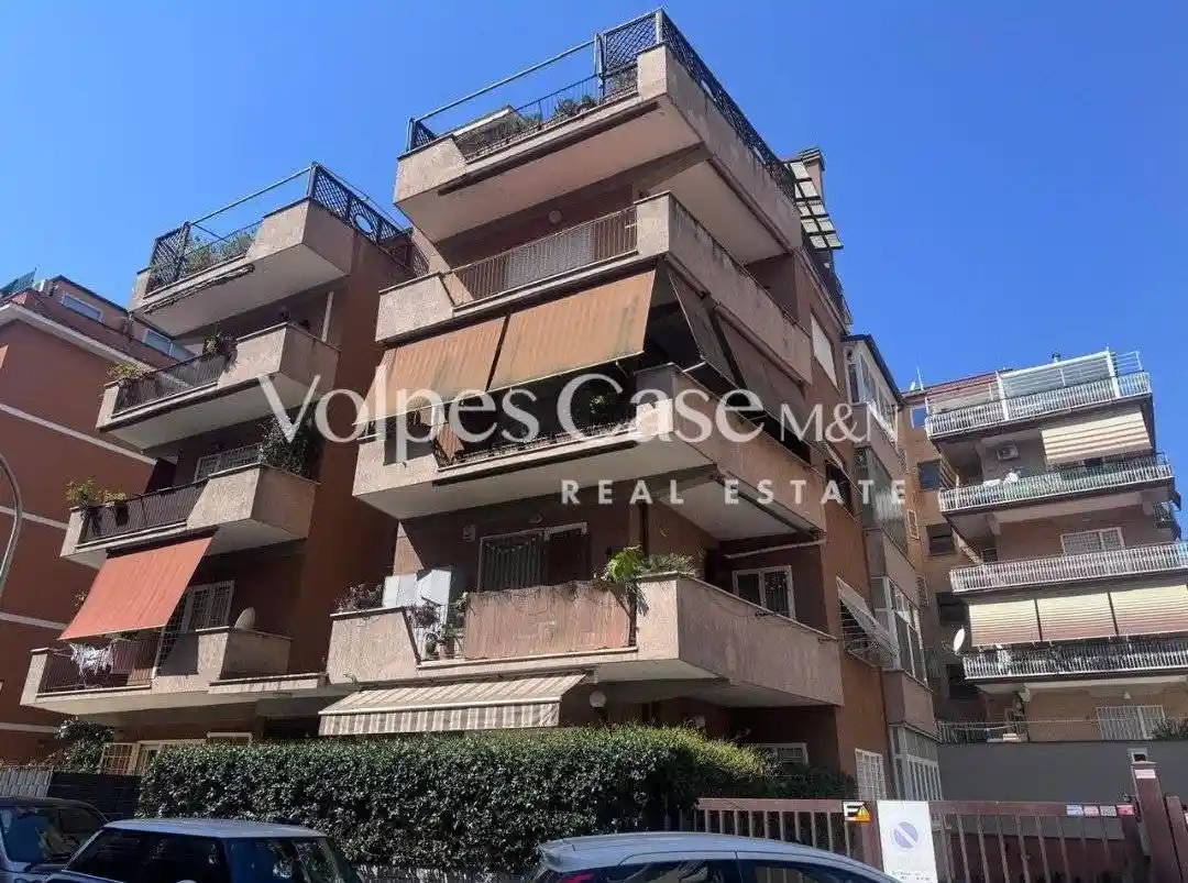 Appartamento in vendita a Roma