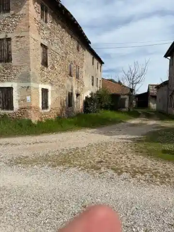 Rustico - Casale in vendita a Giavera del Montello