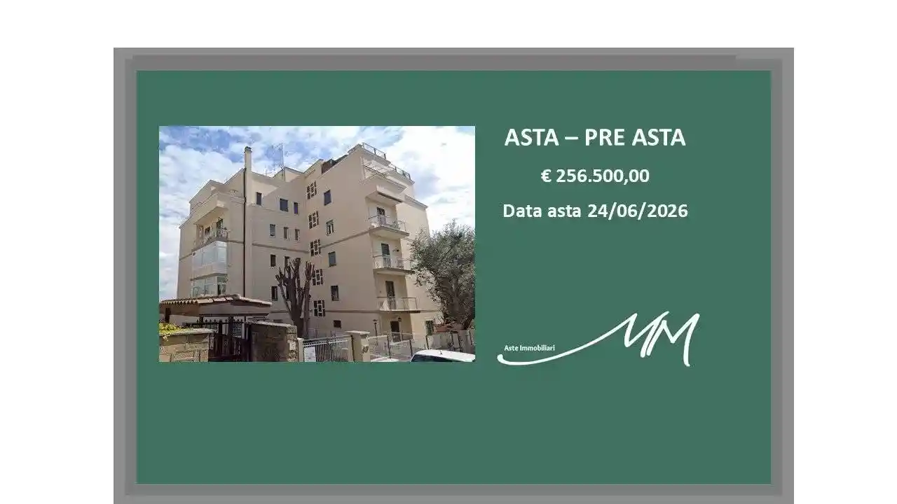 Appartamento in vendita a Roma