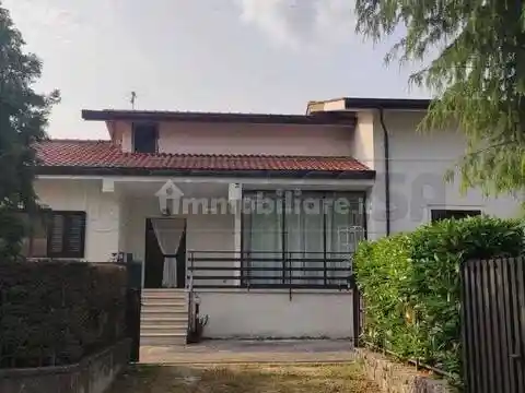 Villa in vendita a Castelnuovo Parano