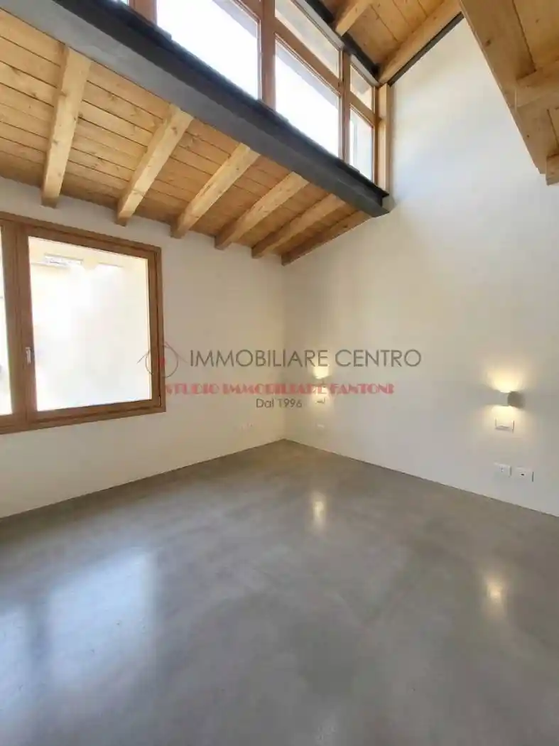 Casa indipendente in vendita a Viareggio