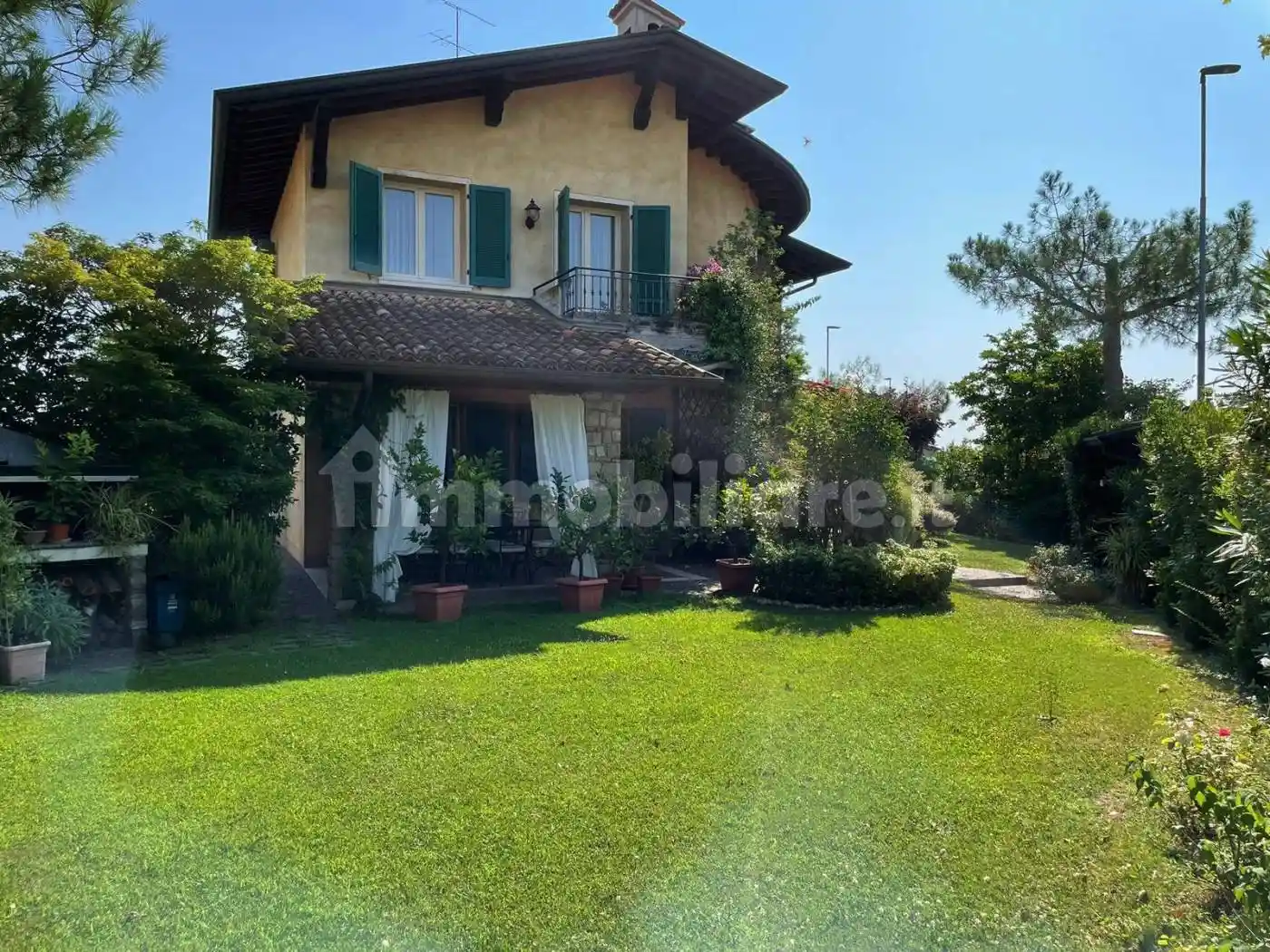 Villa in vendita a Desenzano del Garda