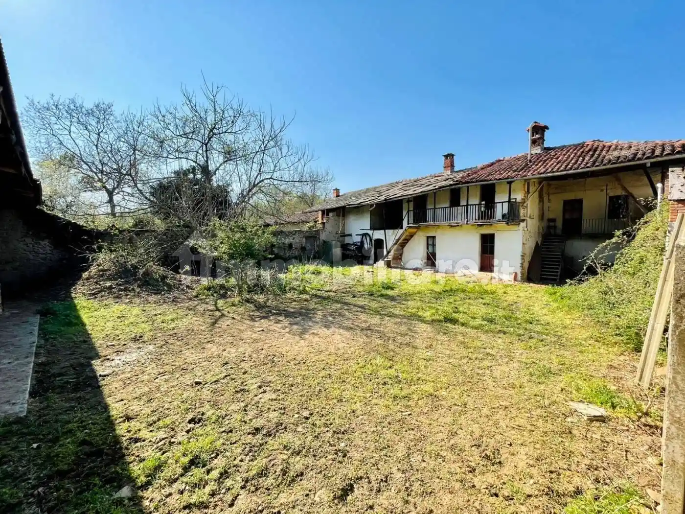 Rustico - Casale in vendita a Bricherasio