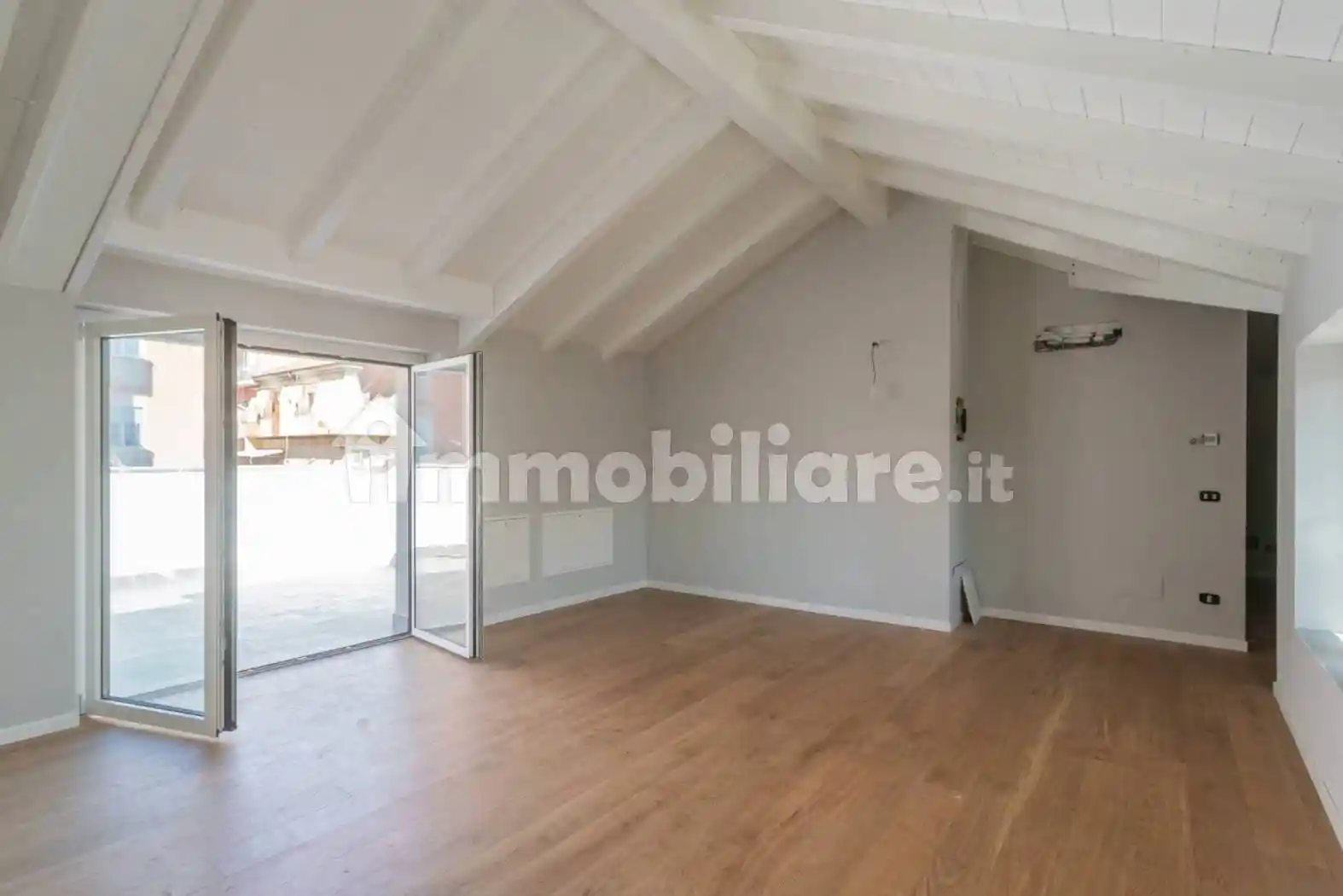 Appartamento in vendita a Varese