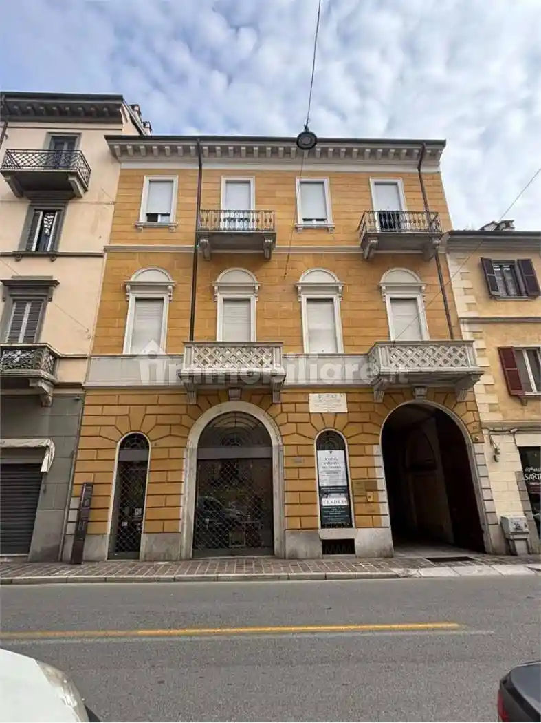 Casa indipendente in vendita a Novara