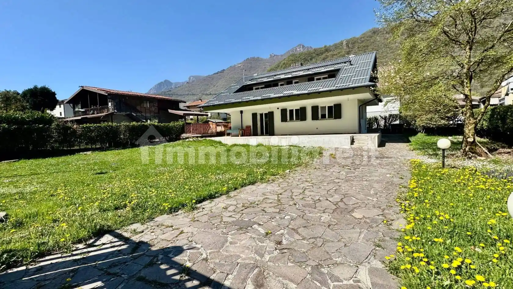 Villa in vendita a Ballabio