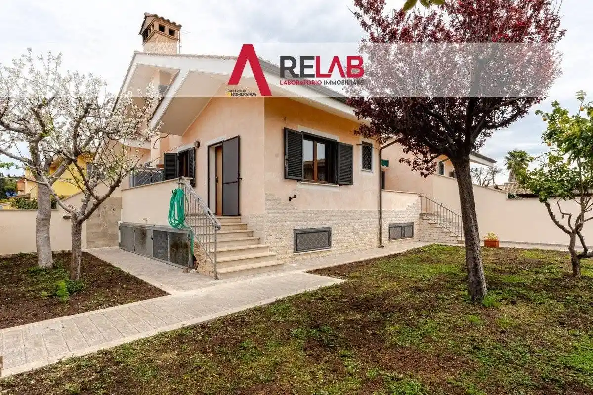 Villetta a schiera in vendita a Fiumicino