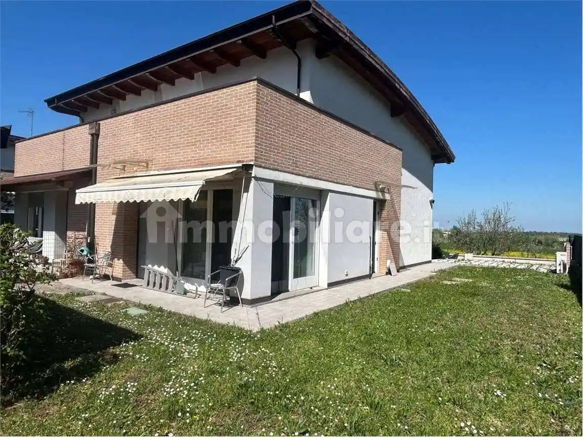 Villetta a schiera in vendita a Ozzano dell'Emilia