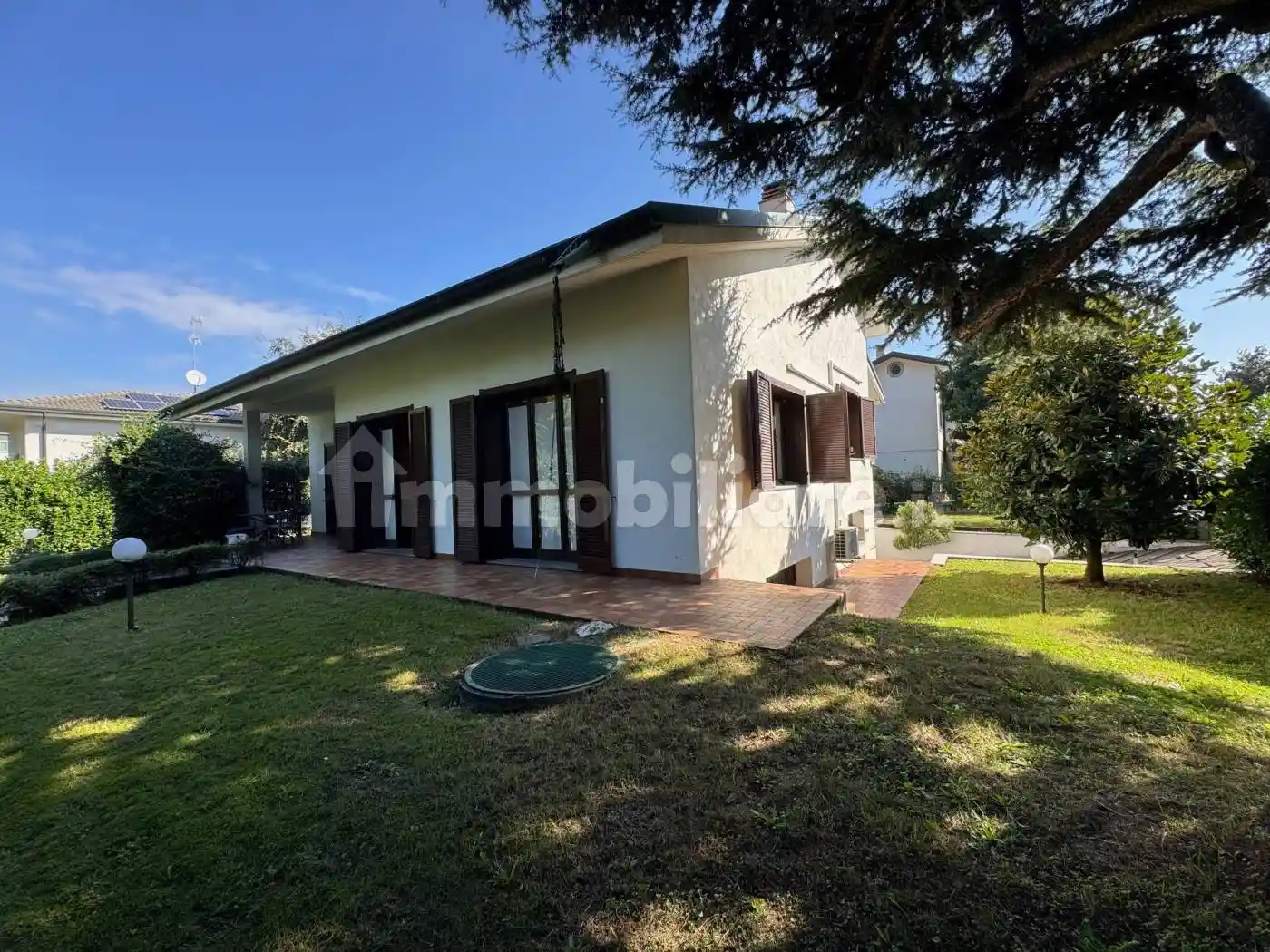 Villa in vendita a Lainate